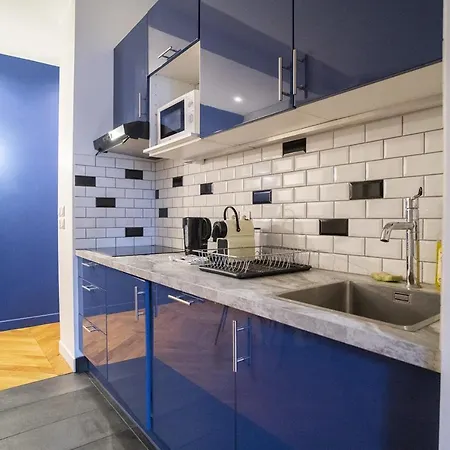 Apartment Near Montmartre-3
