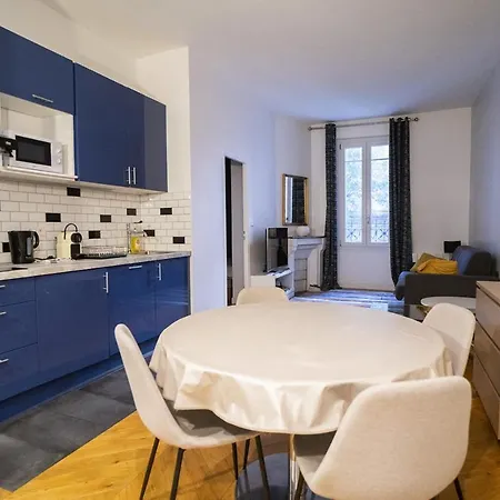Apartment Near Montmartre-2